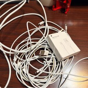 LOT of 8 Apple White lightening chargers  Set
